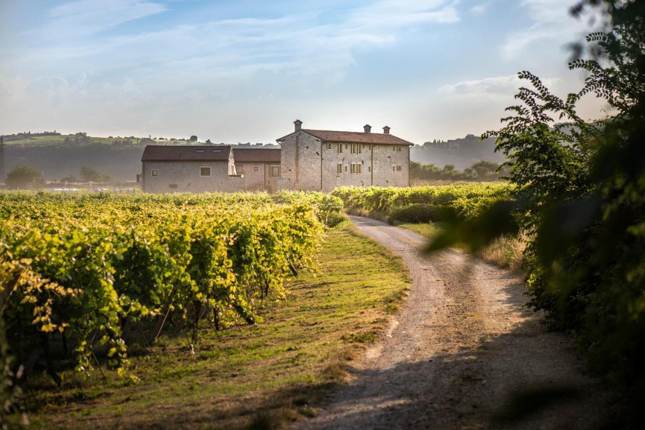 Magari Estates Boutique Hotel Colognola ai Colli Exterior photo